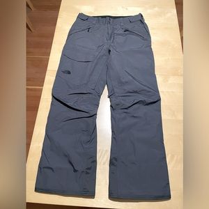 Mens The North Face snowboarding pants.